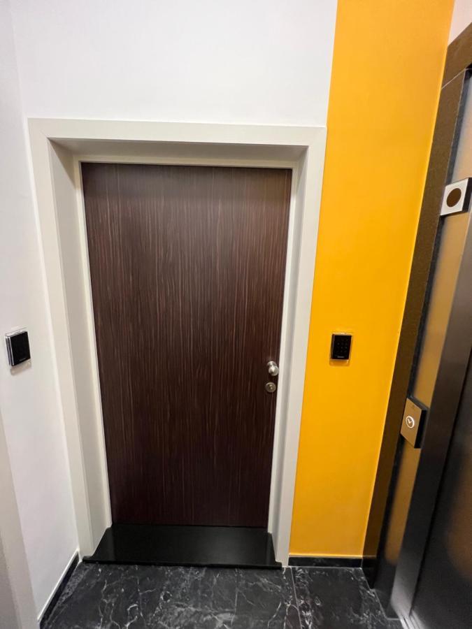 Luxury Brand New Apartment บรัสเซลส์ ภายนอก รูปภาพ